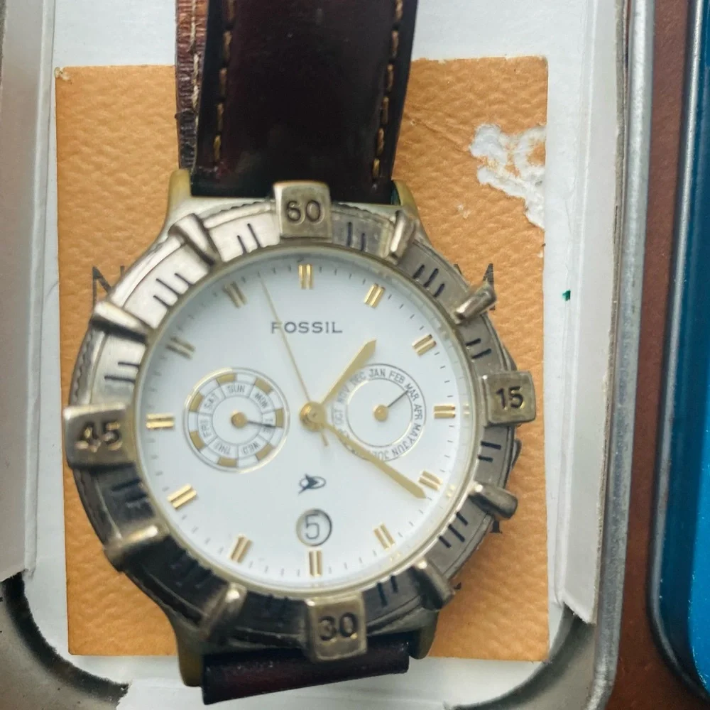 1992 FOSSIL CHRONOGRAPH WATCH BQ-8431